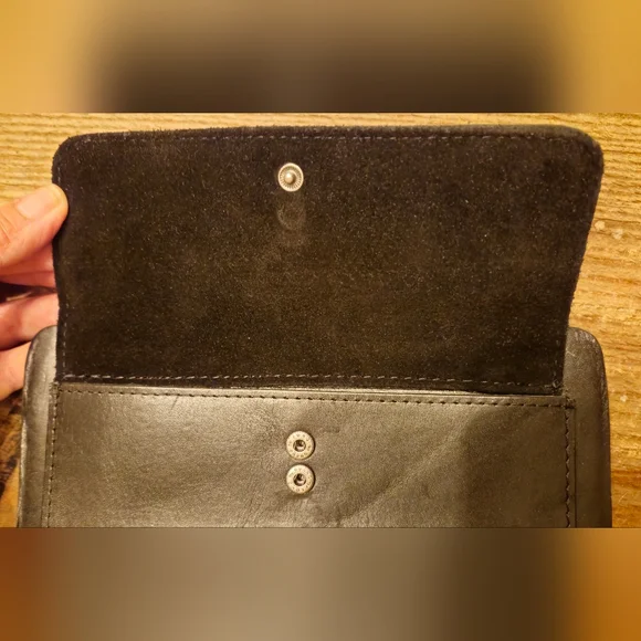 Patricia Nash Leather Zip Wallet - Picture 6 of 9